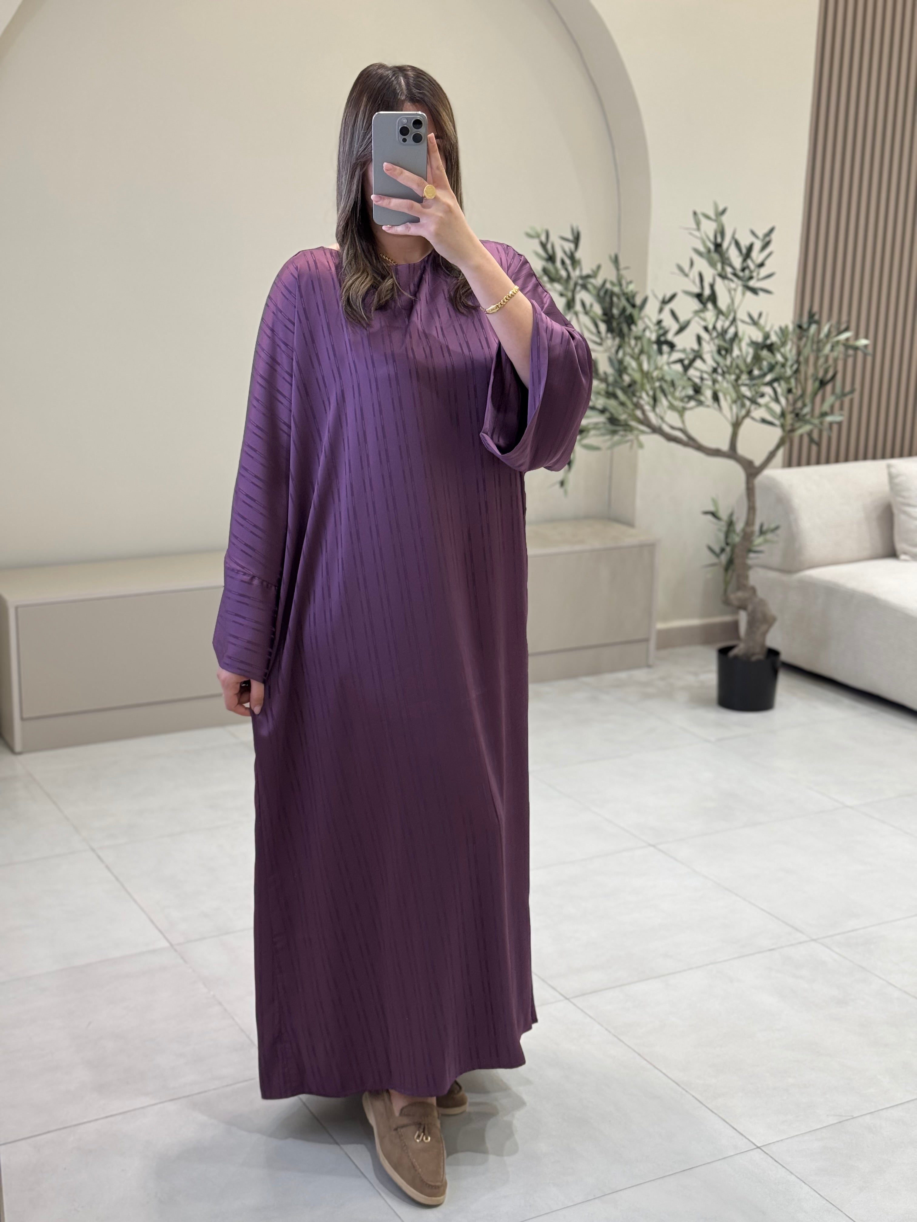 عباية أنيقة