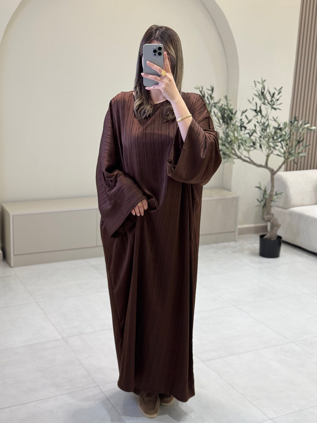 عباية أنيقة