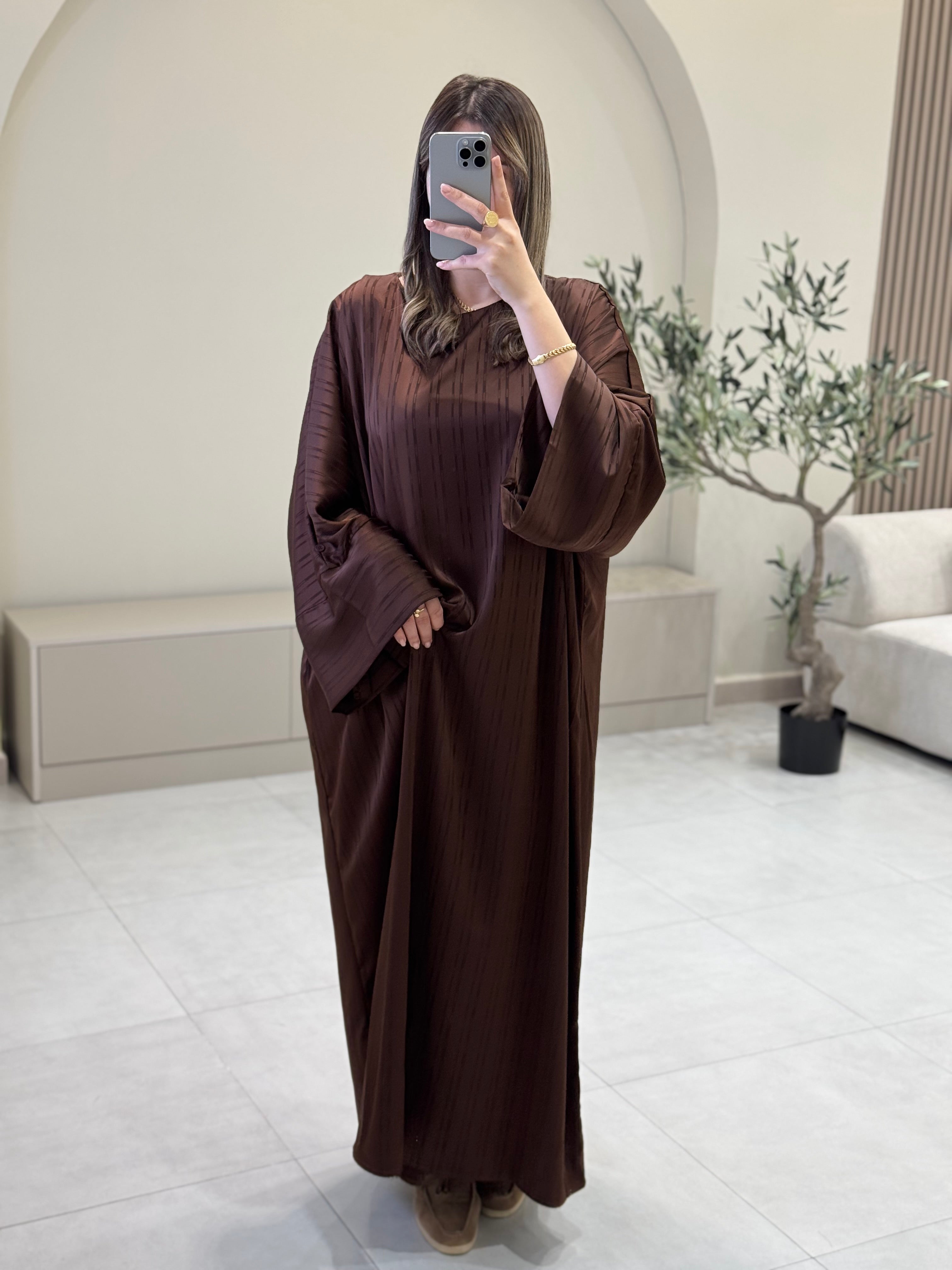 عباية أنيقة